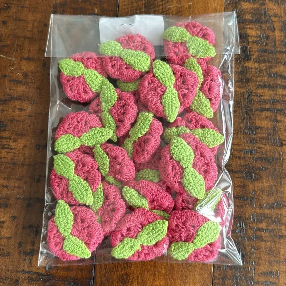 20 Crochet Handmade Cotton Rose Flowers – 1.5” Pink + Green